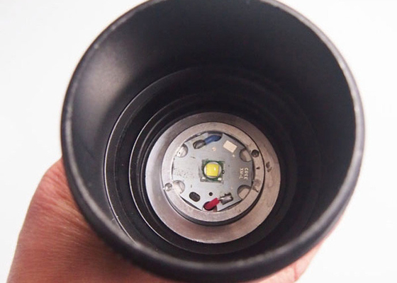 A lanterna elétrica 1300 tática do diodo emissor de luz do CREE T6 do LM 10 W para caçar, poder superior conduziu a tocha