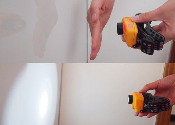 tocha de alumínio plástica da cabeça do diodo emissor de luz do CREE 300LM com função do sensor